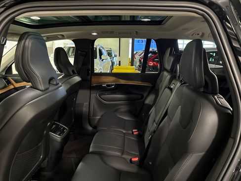 Certified 2023 Volvo XC90 B6 Plus AWD/4WD image 22