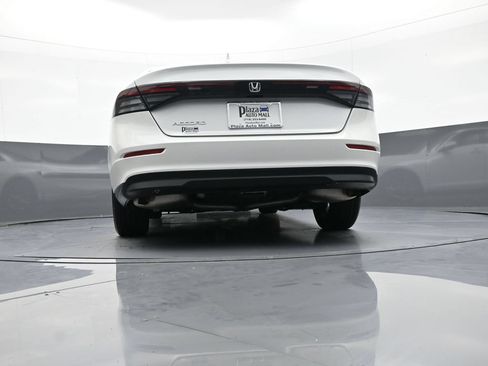 Used 2023 Honda Accord EX image 31