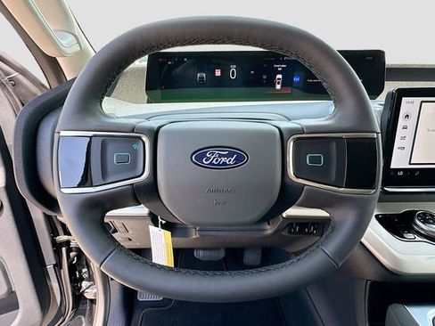 New 2026 Ford Expedition Active RWD image 7