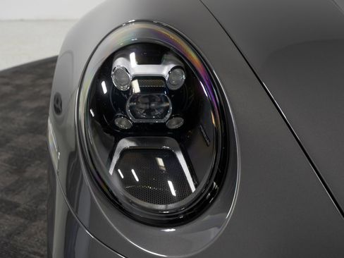 Used 2023 Porsche 911 Carrera 4S image 15