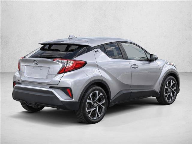 Used 2019 Toyota C-HR XLE FWD image 7