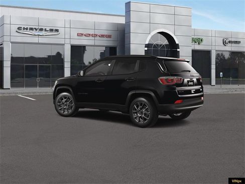 New 2026 Jeep Compass Latitude image 4