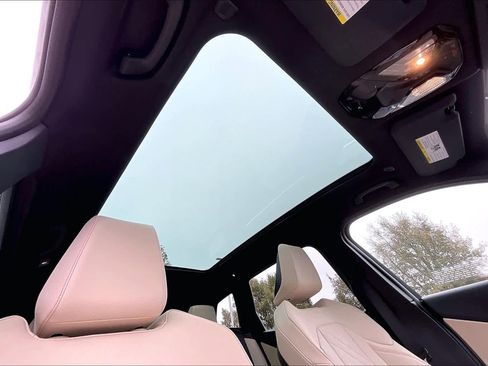 Used 2025 BMW X3 xDrive30i w/ Convenience Package image 23