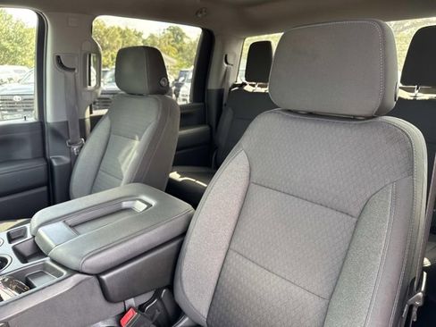 Used 2022 GMC Sierra 3500 SLE w/ SLE Value Package image 12