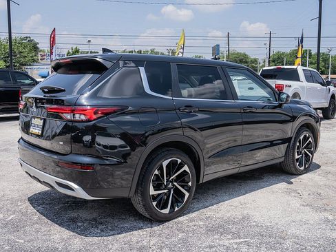 Used 2024 Mitsubishi Outlander FWD image 5