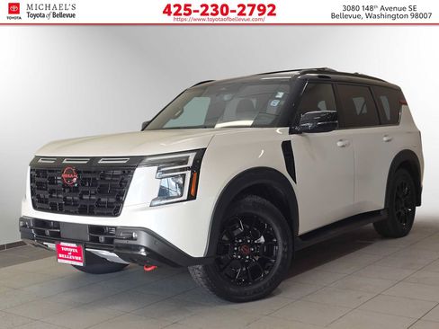 Used 2025 Nissan Armada PRO-4X AWD/4WD image 1