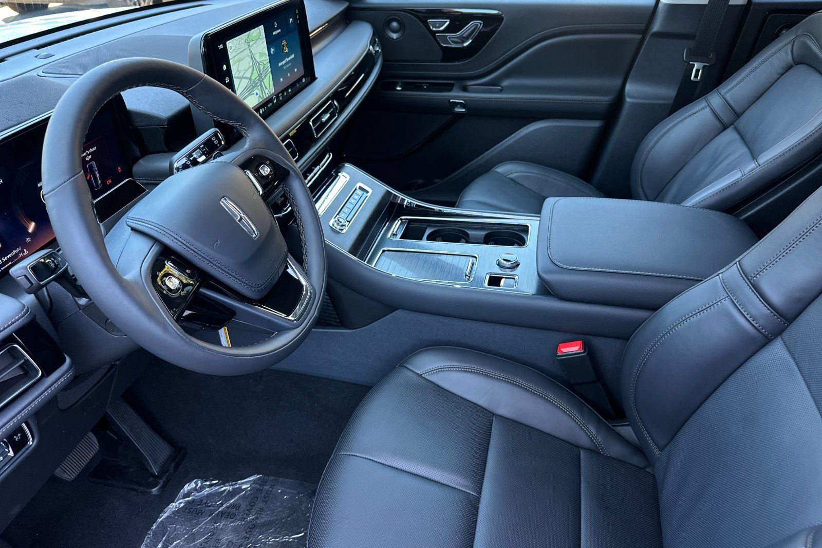 New 2026 Lincoln Aviator Reserve w/ Illumination Package RWD image 9