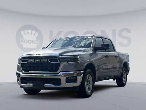 Used 2025 RAM 1500 Big Horn AWD/4WD image 1