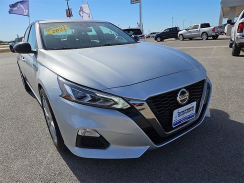 Used 2022 Nissan Altima 2.5 SR image 10