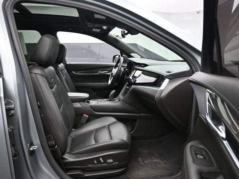 Used 2023 Cadillac XT6 Sport image 35
