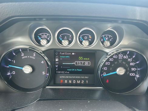 Used 2014 Ford F250 Platinum w/ FX4 Off-Road Package AWD/4WD image 8