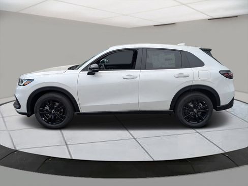 New 2026 Honda HR-V Sport image 2