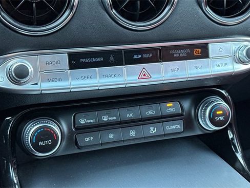 Used 2019 Kia Stinger GT1 image 31