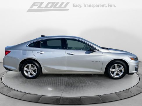 Used 2022 Chevrolet Malibu LS image 9