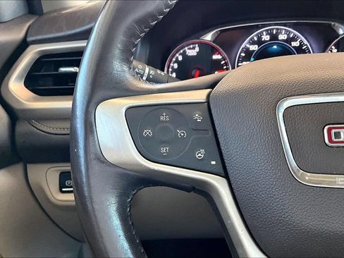 Certified 2018 GMC Acadia Denali w/ Technology Package AWD/4WD image 11