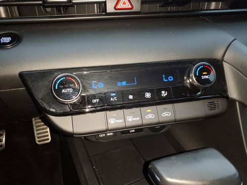 Used 2025 Hyundai Elantra Sport w/ Cargo Package FWD image 25
