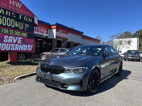 Used 2020 BMW 330i xDrive Sedan w/ Convenience Package image 1