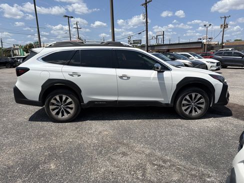 Certified 2025 Subaru Outback Touring AWD/4WD image 2