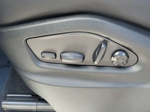 New 2026 Porsche Cayenne Coupe AWD/4WD image 28