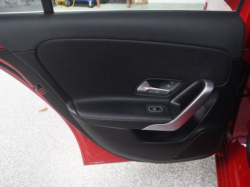 Used 2020 Mercedes-Benz A 220 image 24