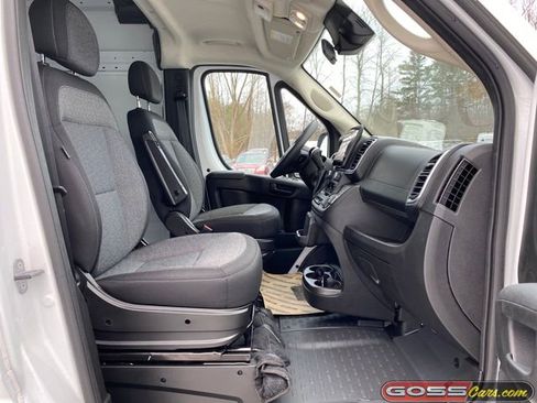 New 2026 RAM ProMaster 2500 w/ Quick Order Package 22G SLT image 6