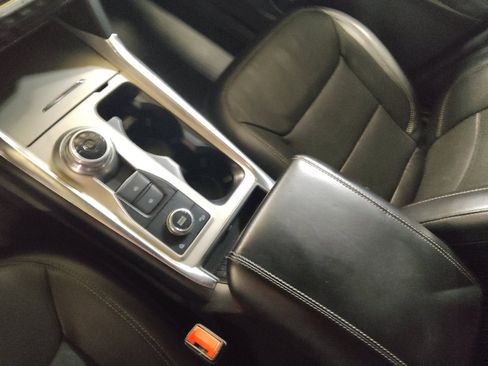 Used 2022 Ford Explorer Limited AWD/4WD image 26