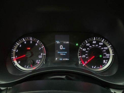 Used 2021 Toyota Highlander LE FWD image 25