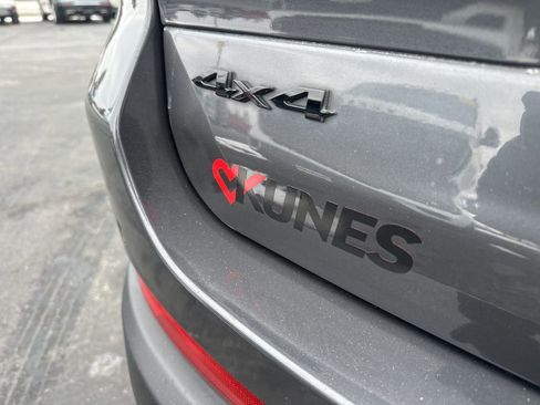 Used 2024 Jeep Grand Cherokee L Laredo image 13