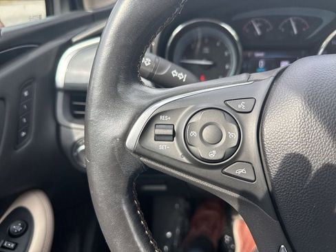 Used 2017 Buick Envision Essence image 17