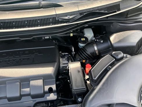 Used 2016 Honda Odyssey SE image 32