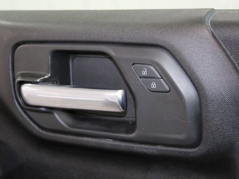 Used 2024 Chevrolet Silverado 2500 Custom w/ Custom Value Package image 38