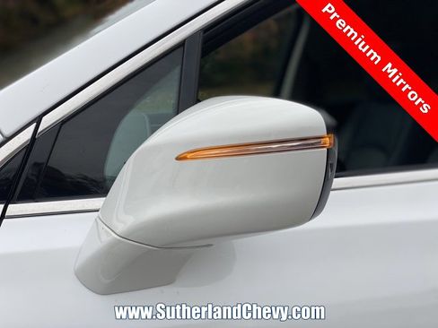 Used 2021 Buick Enclave Premium image 11