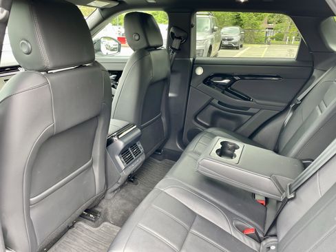 Certified 2025 Land Rover Range Rover Evoque Dynamic SE AWD/4WD image 30