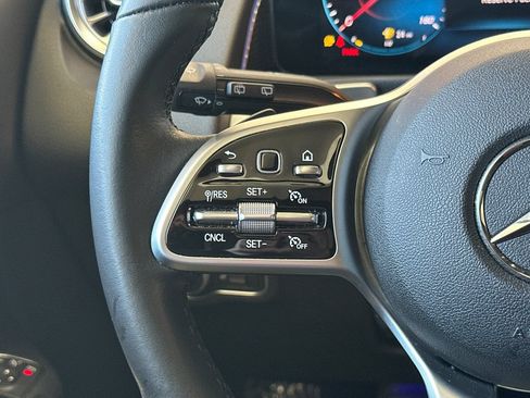 Certified 2022 Mercedes-Benz GLB 250 4MATIC image 29