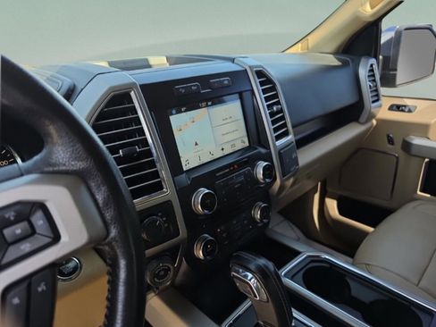 Used 2016 Ford F150 Lariat w/ Equipment Group 502A Luxury image 17