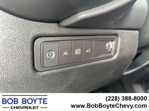 New 2025 Chevrolet Equinox EV RS w/ Convenience Package II image 9