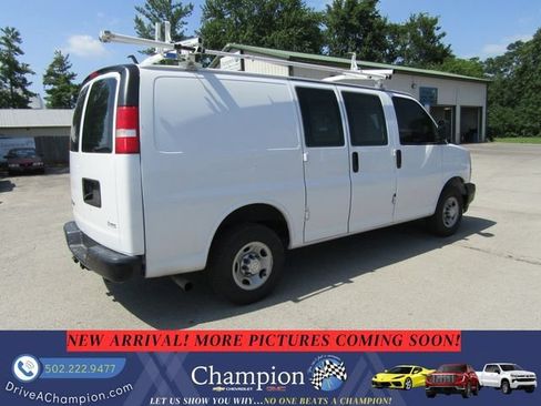 Used 2019 Chevrolet Express 2500 w/ Communications Package RWD image 4