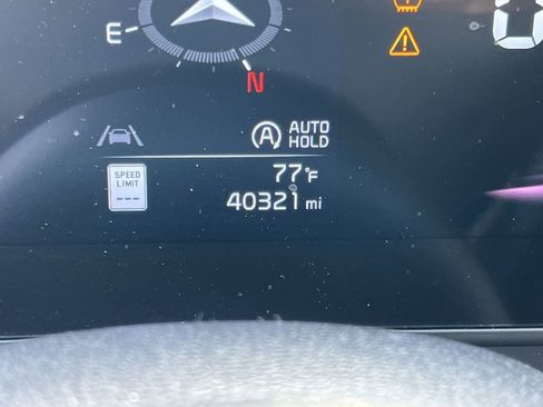 Used 2023 Kia Sportage EX image 17