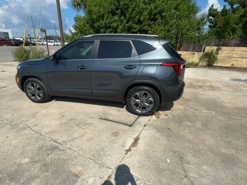 Used 2024 Kia Seltos S AWD/4WD image 5
