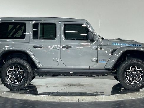 Used 2021 Jeep Wrangler Unlimited Rubicon 4xe w/ Steel Bumper Group AWD/4WD image 11