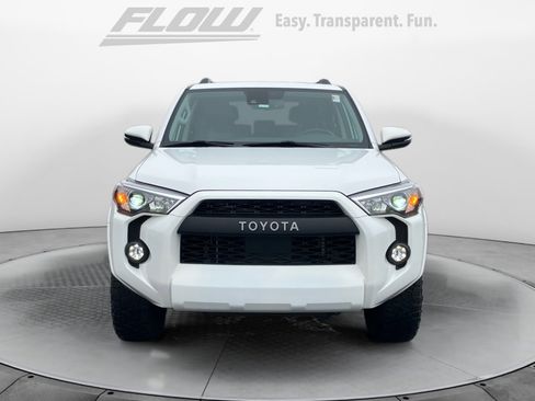 Used 2024 Toyota 4Runner SR5 Premium image 2