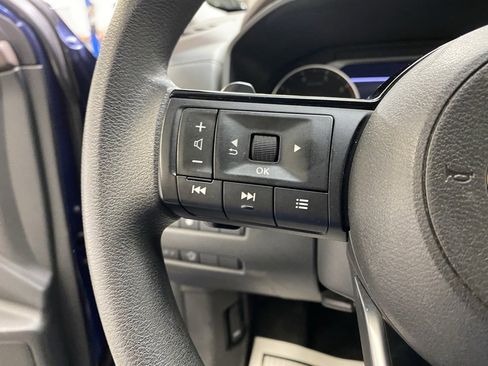 Used 2023 Nissan Rogue SV image 26