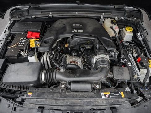 Used 2021 Jeep Gladiator Overland w/ Popular Equipment Package image 25