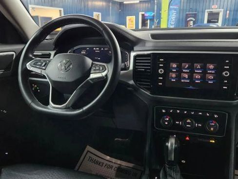Used 2022 Volkswagen Atlas SE image 48