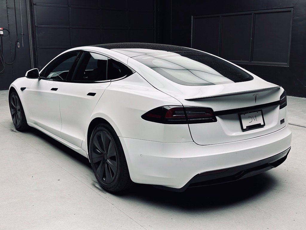 Used 2022 Tesla Model S Plaid AWD/4WD image 5