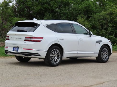 Used 2025 Genesis GV80 2.5T Standard AWD/4WD image 3