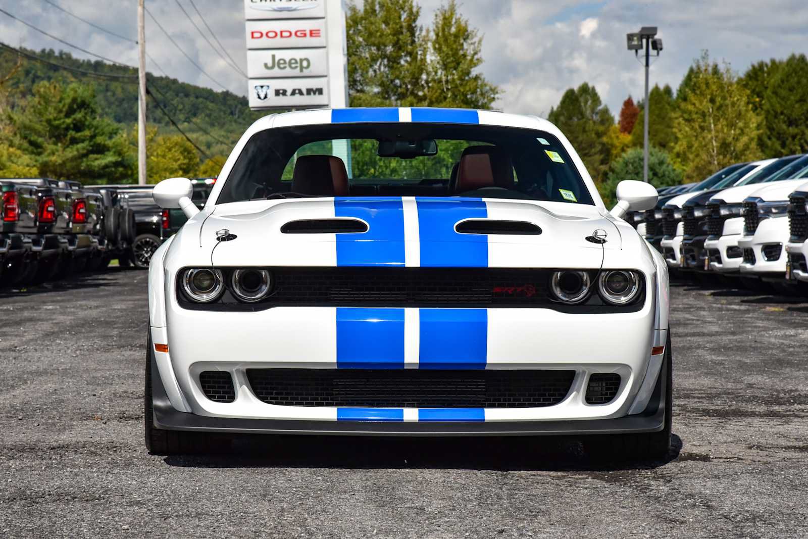 Used 2022 Dodge Challenger SRT Hellcat RWD image 8