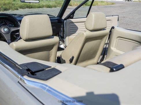 Used 1987 BMW 325i Convertible RWD image 43