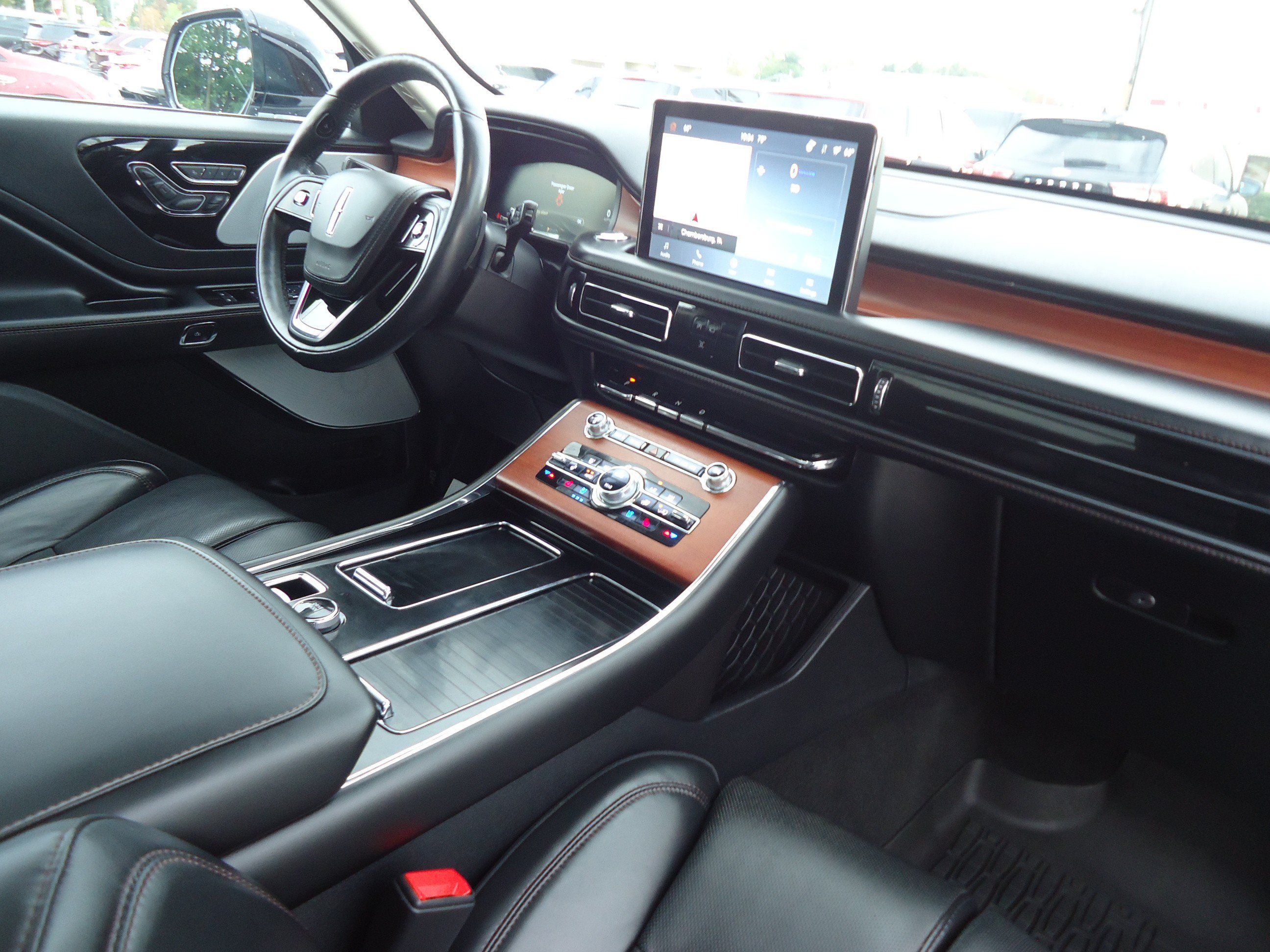 Used 2021 Lincoln Aviator Grand Touring w/ Equipment Group 302A AWD/4WD image 27