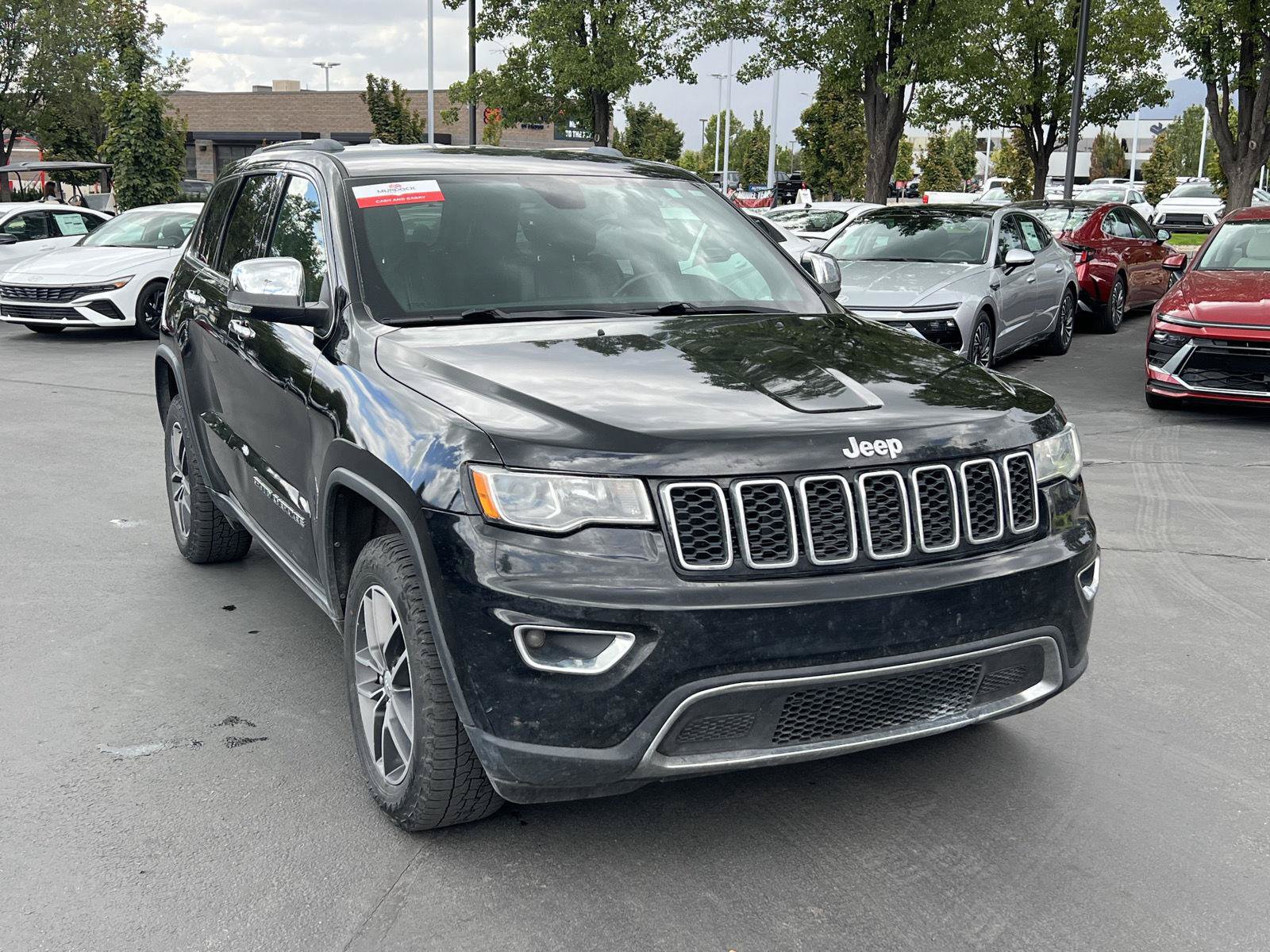 Used 2017 Jeep Grand Cherokee Limited AWD/4WD image 14